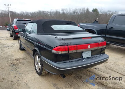 1997 Saab 900 Se z USA, uszkodzony, nr VIN YS3DF75N6V7010262